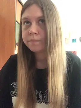 Snapshot of LunaVirelle chatting on 07-22-26, 12:07 LunaVirelle online show from 07-22-26, 12:07