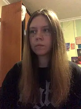 LunaVirelle online show from 10-25-25, 07:58