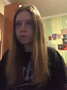 LunaVirelle online show from 11-16-25, 08:57