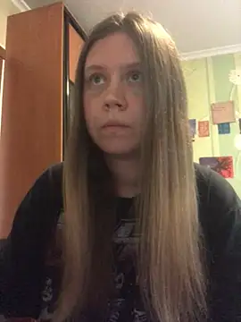 Snapshot of LunaVirelle chatting on 05-10-26, 04:09 LunaVirelle online show from 05-10-26, 04:09
