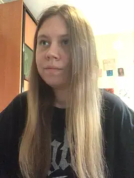 Snapshot of LunaVirelle chatting on 05-30-26, 02:55 LunaVirelle online show from 05-30-26, 02:55
