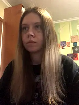 LunaVirelle online show from 11-22-25, 02:05