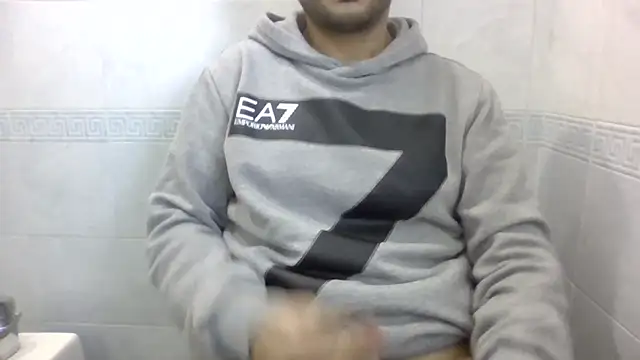 Snapshot of sci69 chatting on 12-01-25, 02:29 sci69 online show from 12-01-25, 02:29