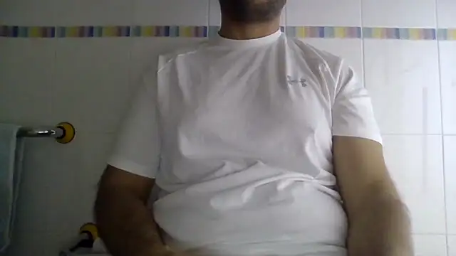 Snapshot of sci69 chatting on 10-18-25, 12:40 sci69 online show from 10-18-25, 12:40