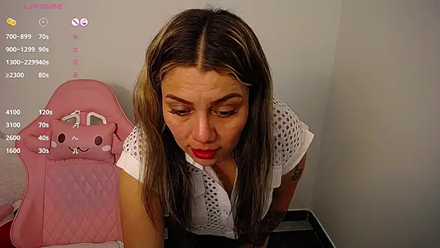 Isabella wish1 online show from 11-10-25, 08:25