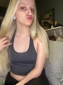 lexuslover687 online show from 04-07-26, 02:57