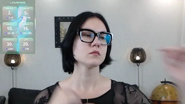 Marie Fitch online show from 11-15-25, 03:43