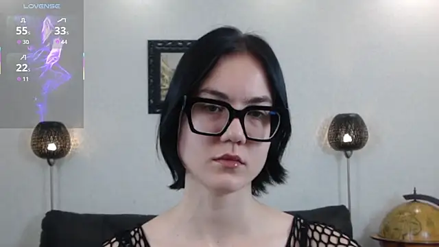 Marie Fitch online show from 11-25-25, 01:50