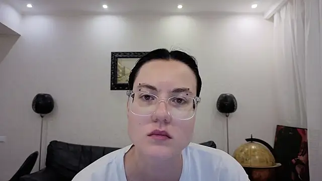 Snapshot of Marie_Fitch chatting on 06-26-26, 01:22 Marie Fitch online show from 06-26-26, 01:22