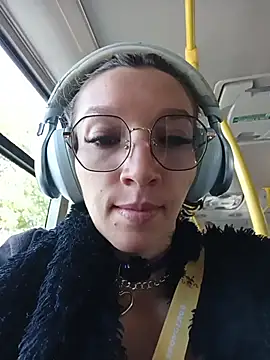 Lucy colee online show from 01-18-26, 03:04