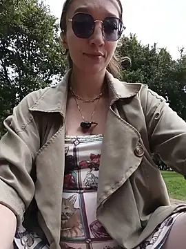 Lucy colee online show from 02-16-26, 05:22