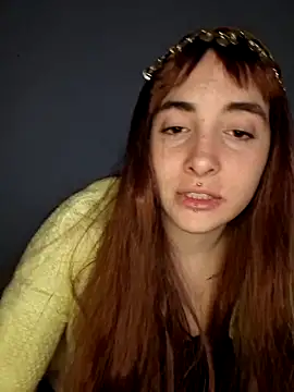 Snapshot of JulieGoth chatting on 10-21-25, 03:39 JulieGoth online show from 10-21-25, 03:39