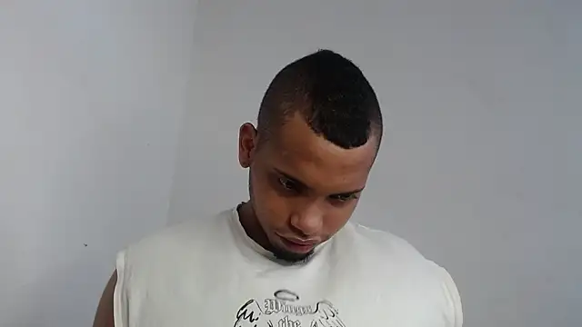 Snapshot of drako_monster chatting on 06-04-26, 04:11 drako monster online show from 06-04-26, 04:11