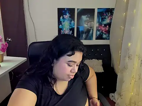 oliviia cute online show from 11-07-25, 05:12