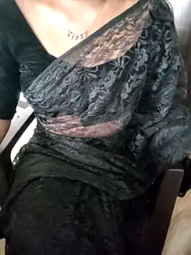 Tamilmallu-duskygirl03 online show from 11-17-25, 06:39