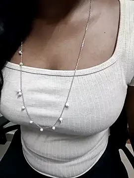 Tamilmallu-duskygirl03 online show from 03-05-26, 01:40