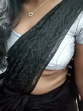 Tamilmallu-duskygirl03 online show from 03-15-26, 04:47