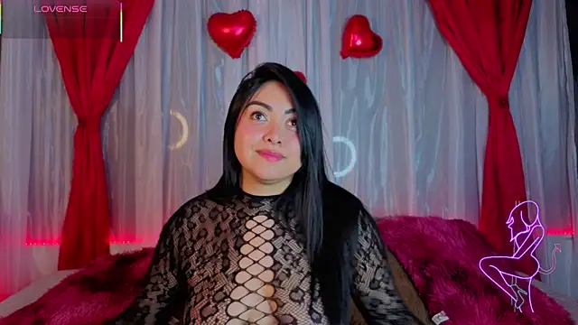 Victoria Jonhss online show from 02-12-26, 01:16