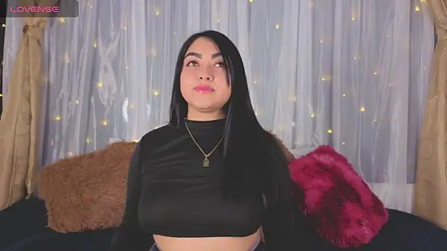 Victoria Jonhss online show from 11-18-25, 10:02