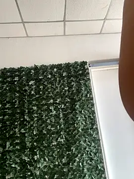 Vicky bloonde online show from 10-12-25, 05:47