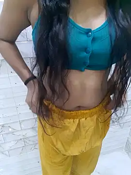 Snapshot of Suman_rani6 chatting on 10-18-25, 04:25 Suman rani6 online show from 10-18-25, 04:25
