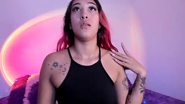 Snapshot of HeidyRousse chatting on 02-03-26, 11:04 HeidyRousse online show from 02-03-26, 11:04