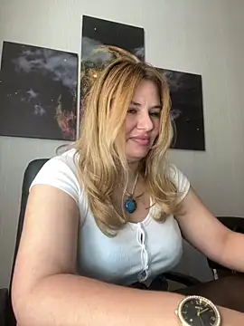 Passion-Blondy online show from 06-17-26, 09:52