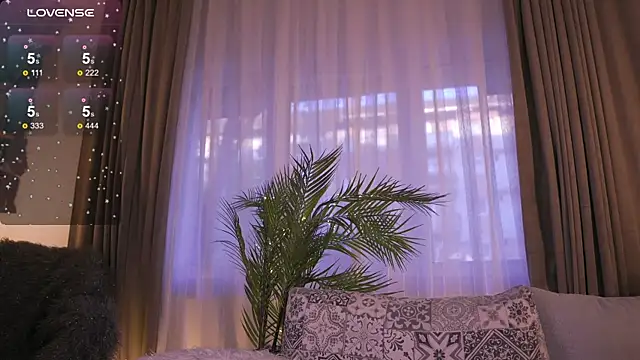 JessicaVerse online show from 04-12-26, 04:49