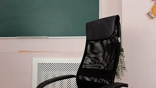 ClaireMathis online show from 04-09-26, 02:45