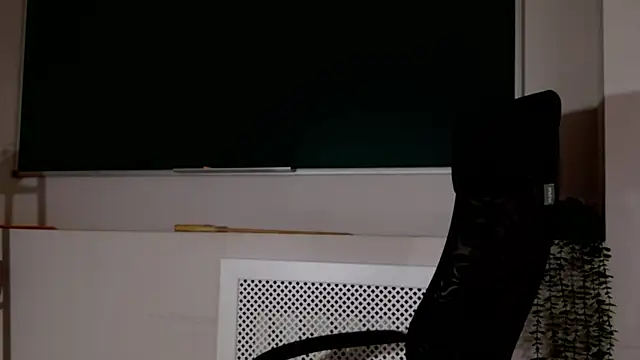 ClaireMathis online show from 06-26-26, 03:07
