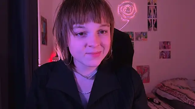 liquid0fluid0 online show from 12-05-25, 04:49