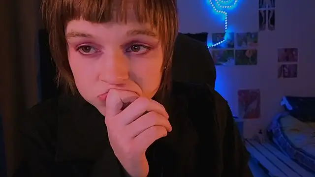 liquid0fluid0 online show from 11-04-25, 07:39