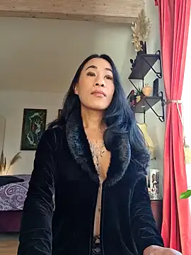 Snapshot of bianca_bellamy chatting on 10-18-25, 08:27 bianca bellamy online show from 10-18-25, 08:27