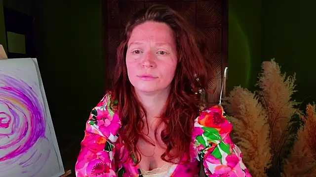 AuroraBorealis   online show from 11-26-25, 06:35