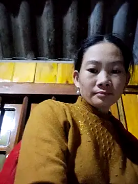 gio-thu online show from 12-18-25, 04:11