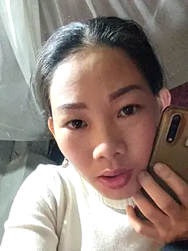 gio-thu online show from 01-18-26, 04:32