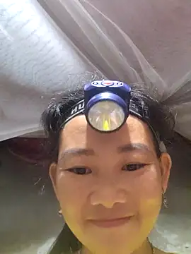 Snapshot of gio-thu chatting on 07-28-26, 01:21 gio-thu online show from 07-28-26, 01:21
