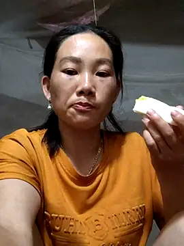 Snapshot of gio-thu chatting on 07-13-26, 05:34 gio-thu online show from 07-13-26, 05:34