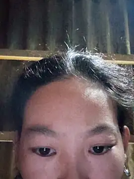 gio-thu online show from 12-18-25, 04:06