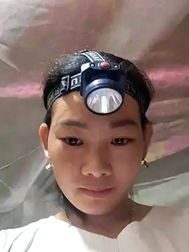 Snapshot of gio-thu chatting on 06-19-26, 01:50 gio-thu online show from 06-19-26, 01:50