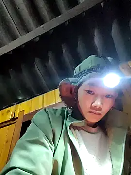 gio-thu online show from 11-19-25, 06:19