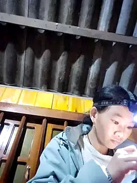 gio-thu online show from 11-18-25, 06:11