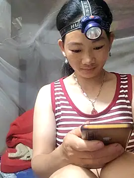 Snapshot of gio-thu chatting on 06-30-26, 02:11 gio-thu online show from 06-30-26, 02:11