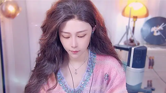 cherry-fa online show from 10-14-25, 03:18