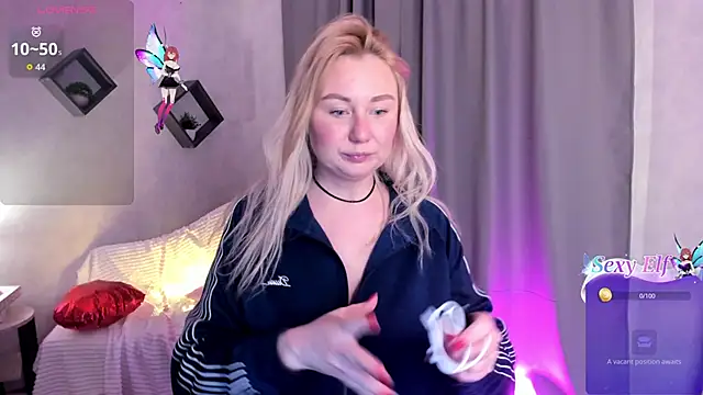 Snapshot of scent__of_woman chatting on 02-19-26, 01:46 scent of woman online show from 02-19-26, 01:46