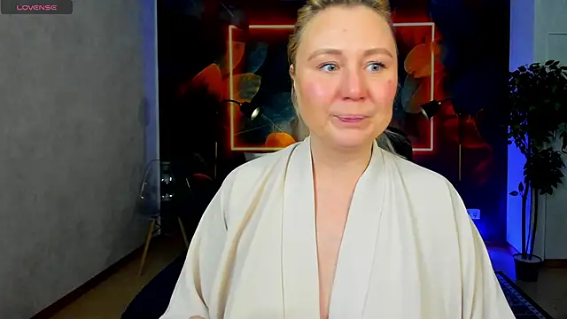 Snapshot of scent__of_woman chatting on 03-01-26, 01:49 scent of woman online show from 03-01-26, 01:49