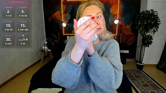 Snapshot of scent__of_woman chatting on 02-05-26, 01:56 scent of woman online show from 02-05-26, 01:56