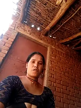 Snapshot of Cuty_tanya chatting on 04-30-26, 05:03 Cuty tanya online show from 04-30-26, 05:03