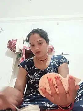 Snapshot of Cuty_tanya chatting on 05-30-26, 05:51 Cuty tanya online show from 05-30-26, 05:51