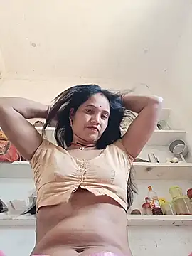 Snapshot of Cuty_tanya chatting on 05-24-26, 03:39 Cuty tanya online show from 05-24-26, 03:39